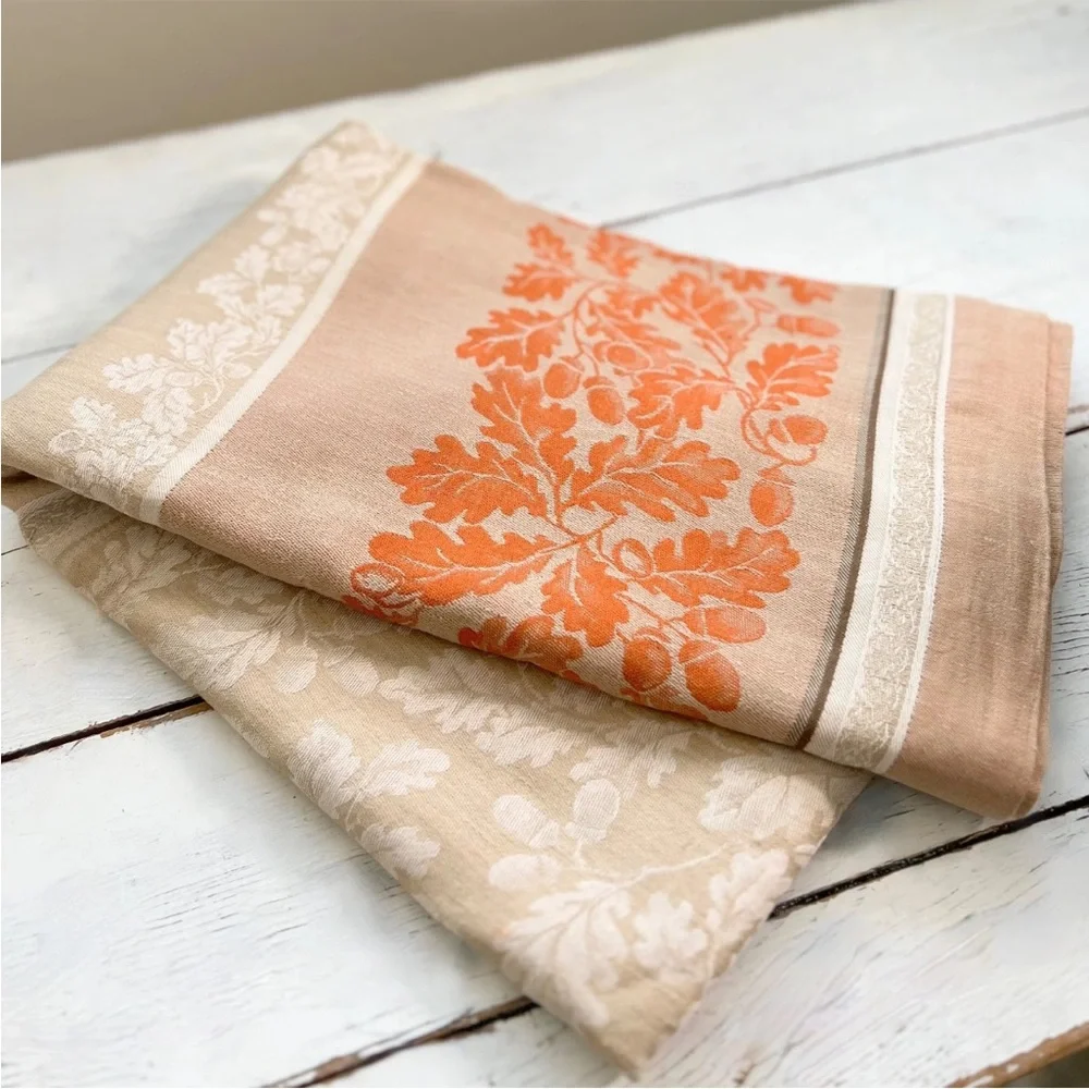 Williams Sonoma Tablecloth Acorn Harvest  Jacquard Linen Blend 70x90 Orange Tan